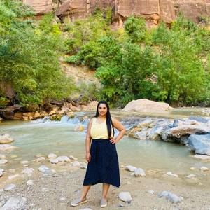 Meet your Posher, Simmi